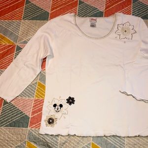 NEW white 3/4 sleeve tee w/ Mickey flower